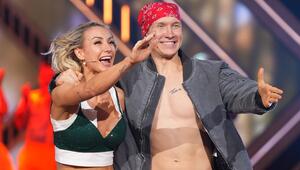Anna-Carina Woitschack und Evgeny Vinokurov kämpfen weiter bei "Let's Dance".