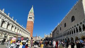 Blick auf den Markusplatz in Venedig