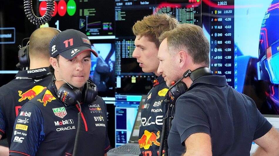 Sergio Pérez (l), Max Verstappen (m) und Christian Horner (r)