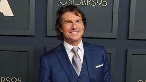 Tom Cruise, hier bei der Oscarverleihung im Jahr 2023, bekommt noch 2025 den Goldjungen.