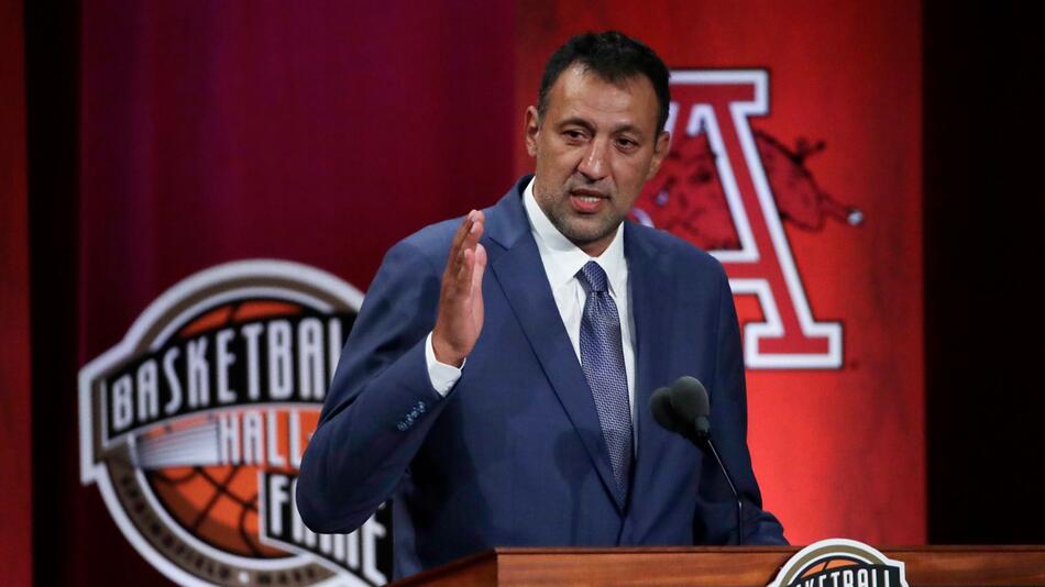 Vlade Divac