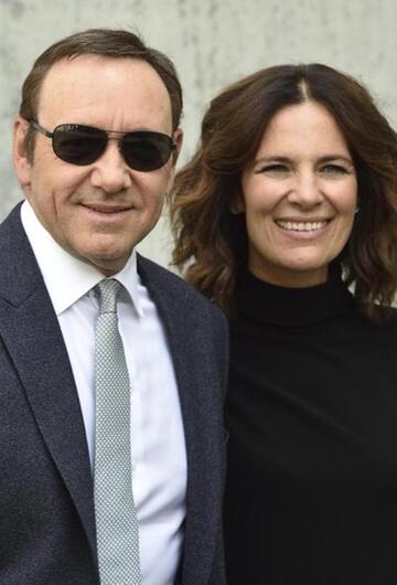 Kevin Spacey und Roberta Armani