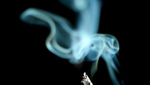 Zigarette und Zigarettenrauch