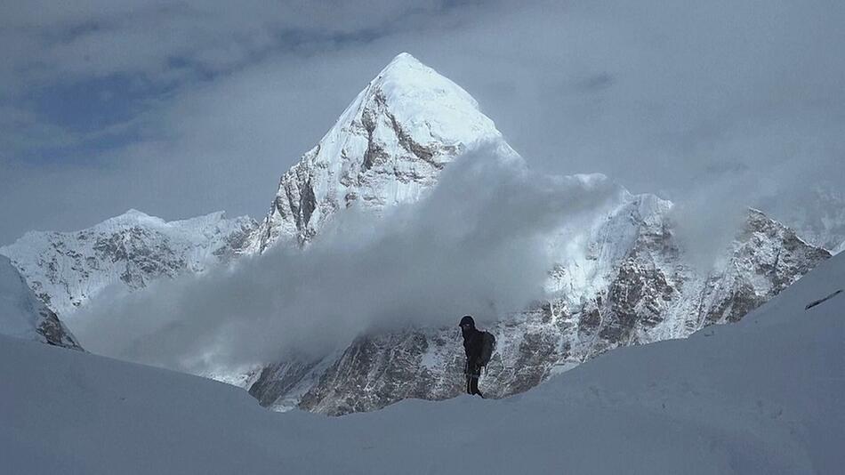 Mount Everest in Gefahr: Nepal schlägt Alarm wegen Touristenansturm