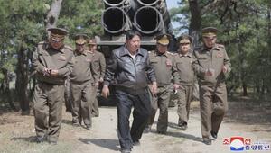Kim beim Waffentest: Nordkorea feuert ballistische Raketen ab