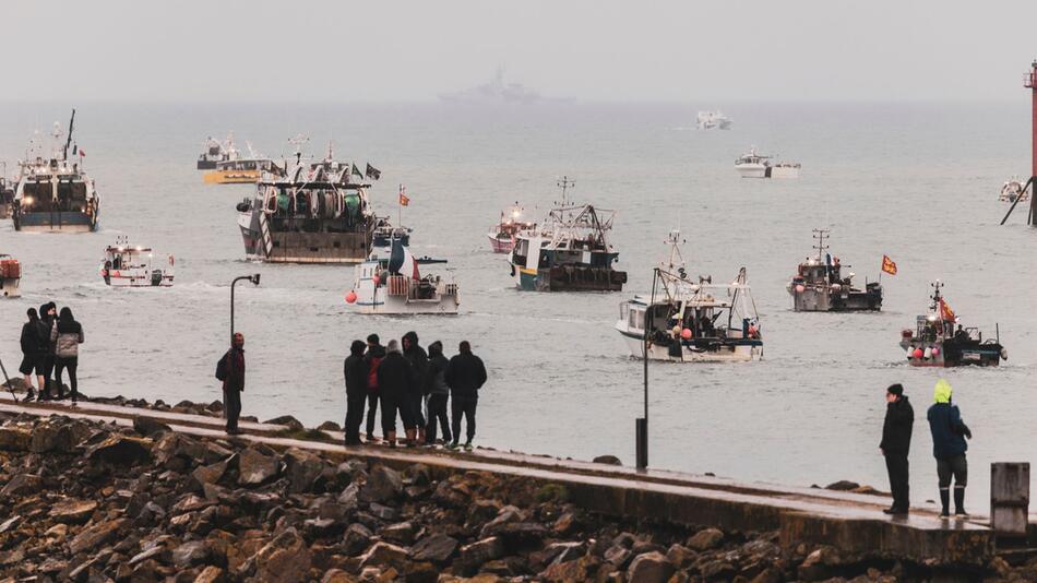 Französische Fischer blockieren Hafen von Jersey