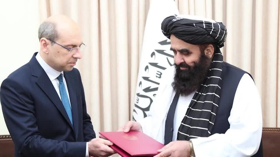 Russland erkennt als erstes Land Taliban-Regierung in Afghanistan an