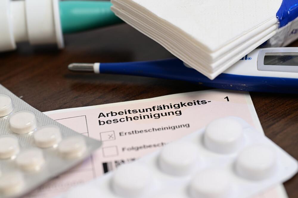 Arbeitsunfähigkeitsbescheinigung und Medikamente