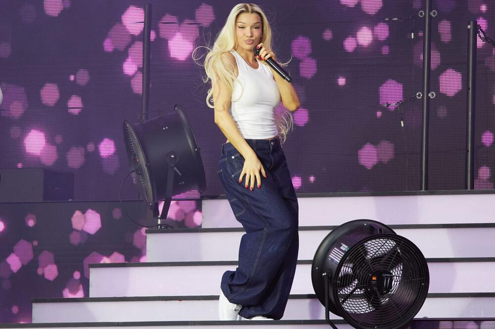 Shirin David