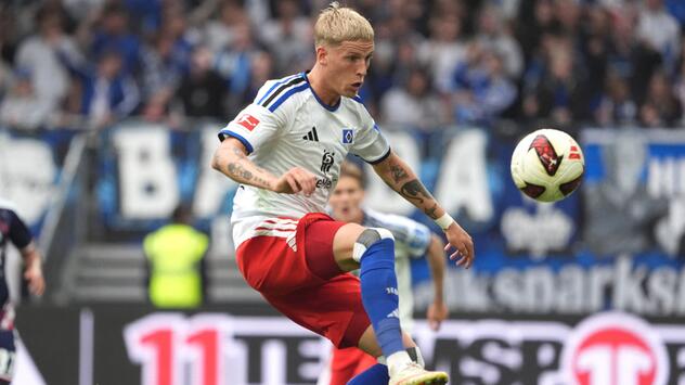 Albert Grönbæk vom Hamburger SV