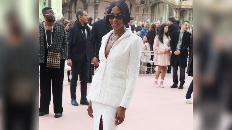 Naomi Campbell bei der Chanel Show auf der Pariser Fashion Week.