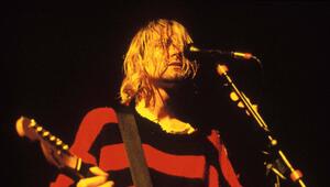 Kurt Cobain live auf der Bühne