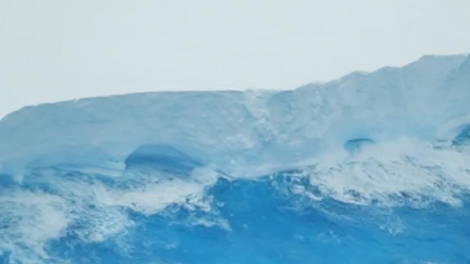 Das Ende von A23a – Der größte Eisberg der Welt zerfällt