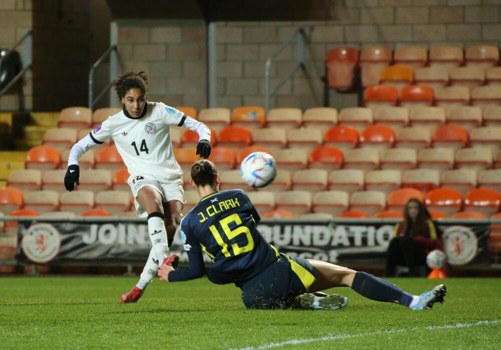 Beim Nations-League-Spiel in Schottland im April 2025 wurde Cora Zicai eingewechselt - und traf.