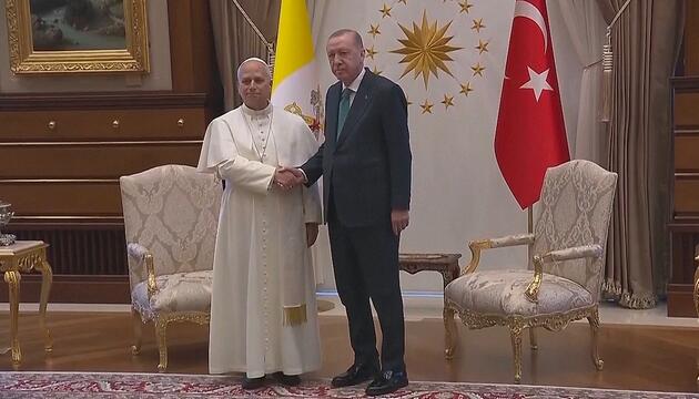 Erster Auslandsbesuch: Papst Leo XIV lobt Türkei für religiöse „Diversität“