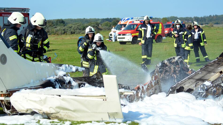 Sportflugzeug stürzt auf Borkum ab