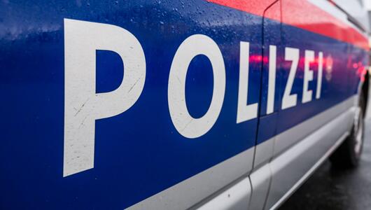 Täter bedrohte Betreiber mit einem Messer