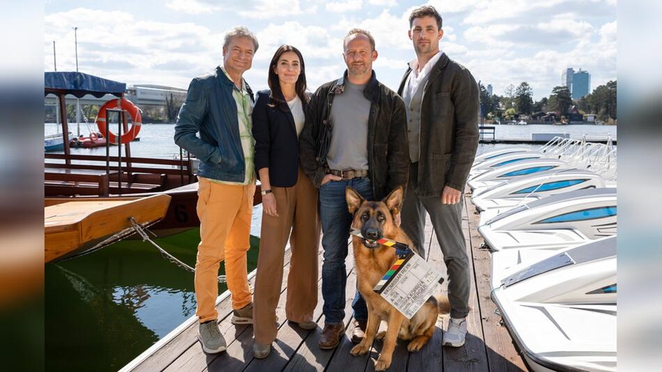 Alfred Dorfer, Doris Golpashin, Maximilian Brückner und Ferdinand Seebacher (v.l.n.r.) bei den ...