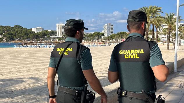 Beamte der Polizeieinheit Guardia Civil