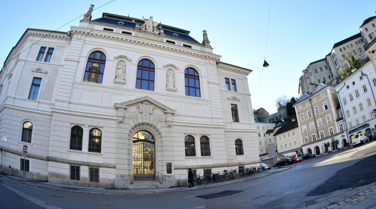 Die Staatsanwaltschaft Salzburg ermittelt.