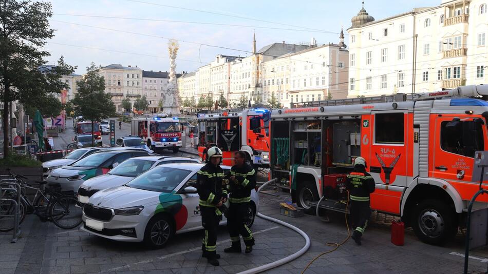 Ein Kabelbrand im Keller löste das Feuer aus