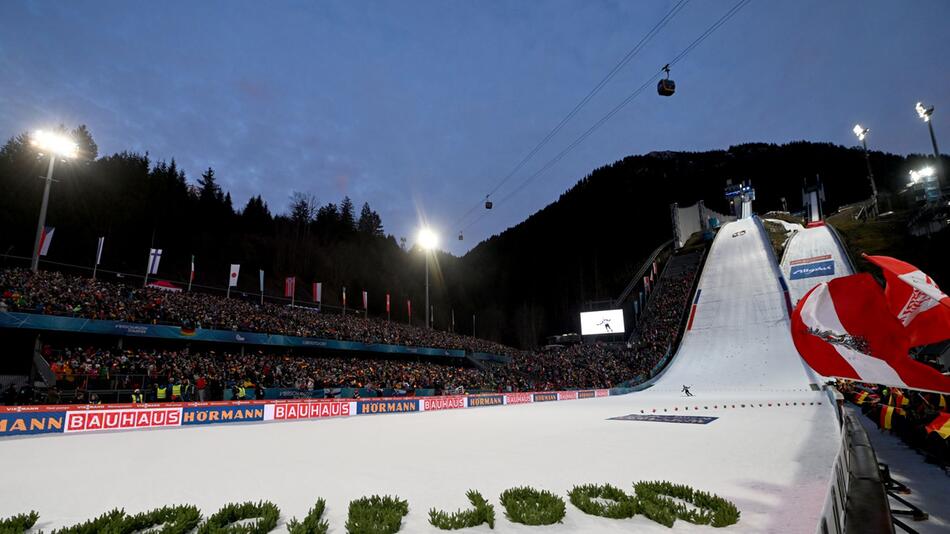 Die Skisprung-Arena in Oberstdorf