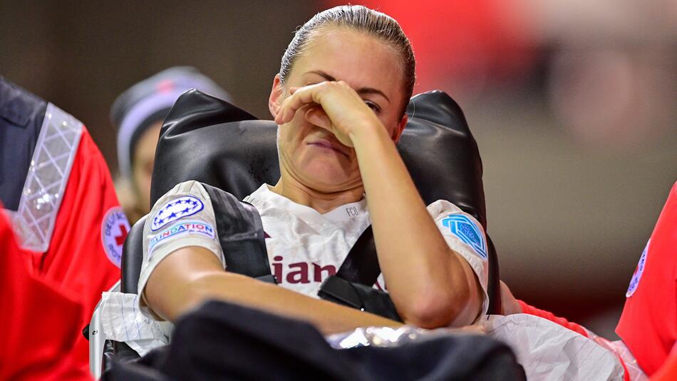 Bayern-Verteidigerin Magdalena Eriksson verletzte sich in der Saison 2023/24 schwer am Mittelfuß.