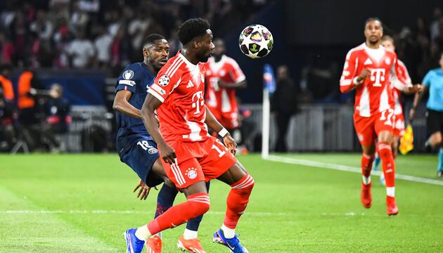 Bayern-Star Alphonso Davies verschuldete den Handelfmeter gegen PSG.