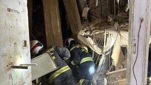 Die Feuerwehr sucht nach dem Hauseinsturz eine vermisste Seniorin.