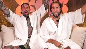 Wechselbad der Gefühle für die "Promis unter Palmen": Kevin Wolters (l.) und Maurice Dziwak.