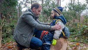 "In aller Freundschaft: Bruch": Dr. Kai Hoffmann (Julian Weigend, l.) unternimmt gerade eine ...