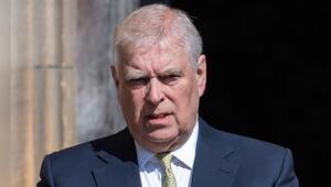 Andrew Mountbatten-Windsor ist über den Epstein-Skandal tief gefallen.