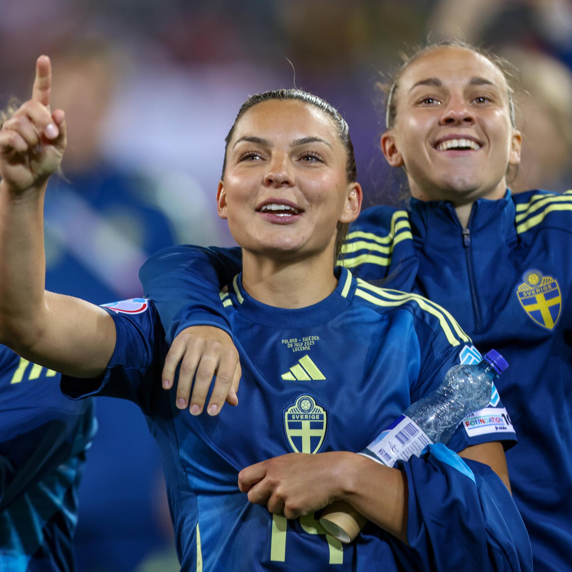 Bee movie xxx comics its clear she enjoys her craft and if