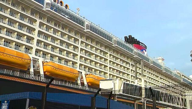 Mädchen fällt von Disney-Kreuzfahrtschiff – Vater springt hinterher und rettet Tochter