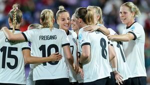 Die DFB-Frauen um Giulia Gwinn setzten sich im Auftaktspiel der Fußball-EM durch - und sorgten ...
