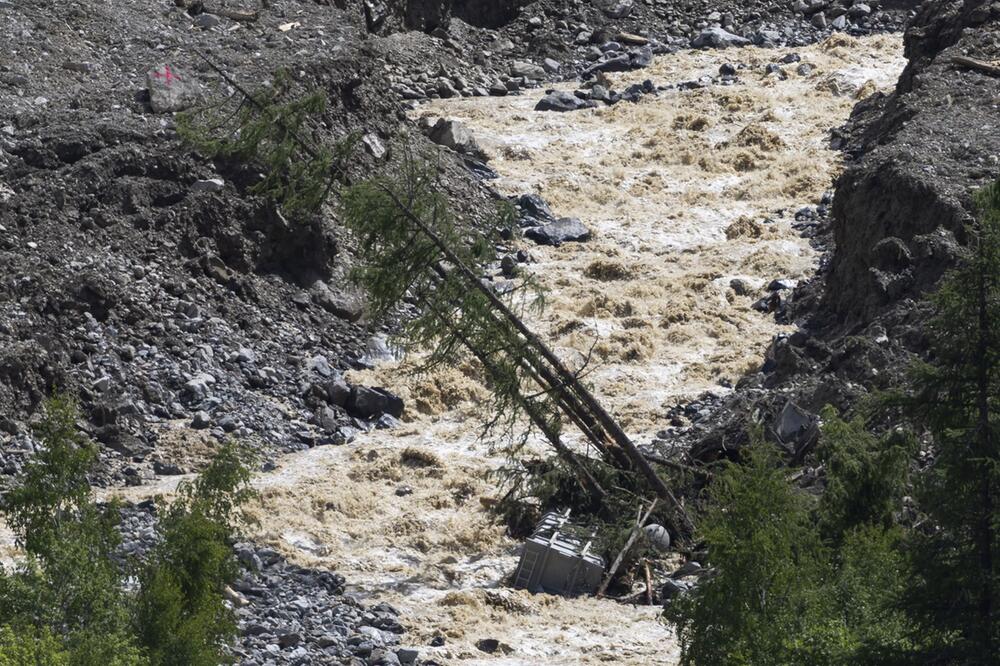 Nach Gletscherabbruch im Wallis