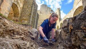 Archäologische Grabungen in der Stiftskirche Sankt Marien