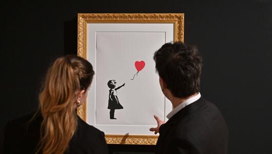 "Girl with Balloon" ist eines der bekanntesten Werke von Banksy.